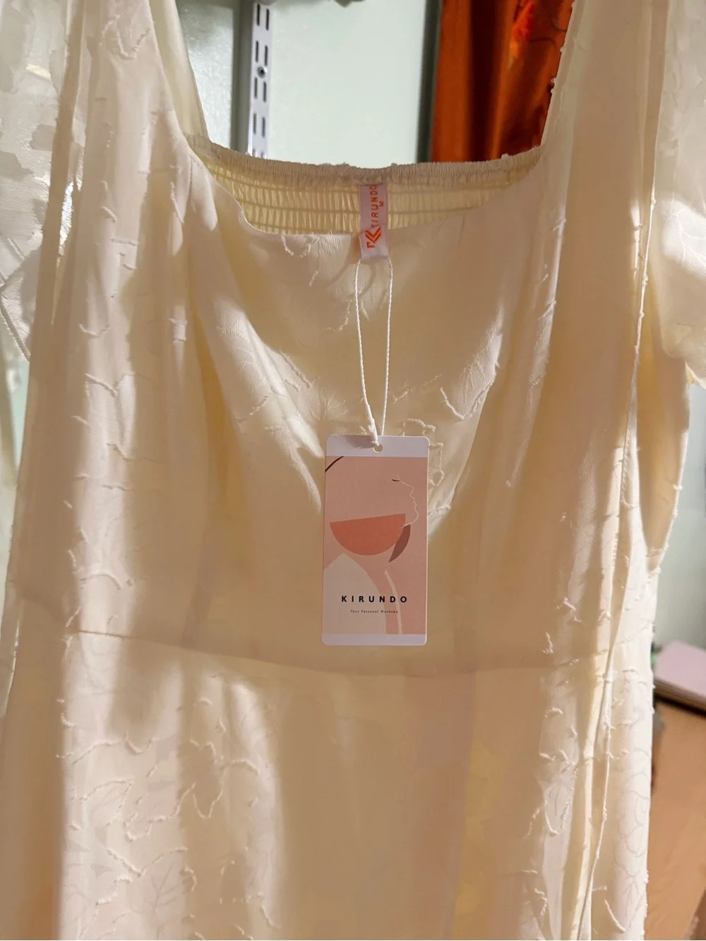 Othr Cream Lace Flutter-Sleeve Formal Dress for Girls